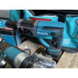 Makita Combiset 4 delig met 3x 4.0A.H accu gloednieuw