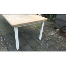 Robuuste lange Kinder speeltafel 239L x 52H x 70B cm.