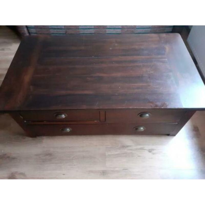 Koloniale salontafel en meer meubels (ook los te koop)