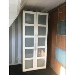 Zeer mooie 2 deurs kledingkast, 100 x 60 x 236
