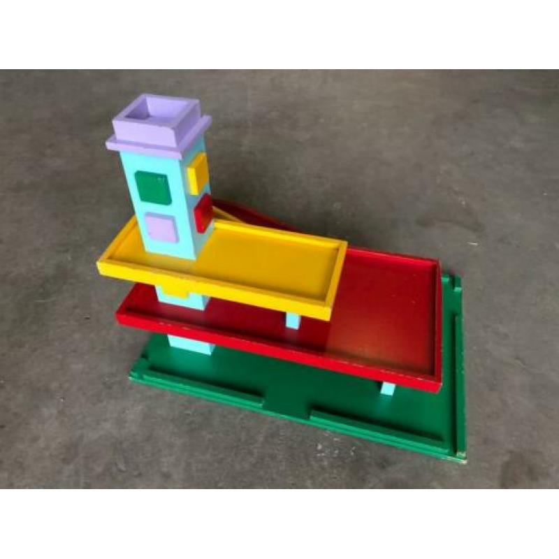 Te Koop Houten Speelgoed Garage € 50,-