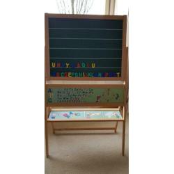 Schoolbord tweezijdig met magneetletters