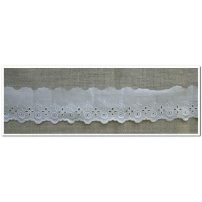 Vintage broderie kant siermotief (oud) nr 378 licht creme