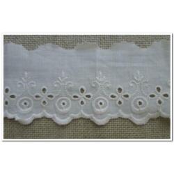 Vintage broderie kant siermotief (oud) nr 378 licht creme