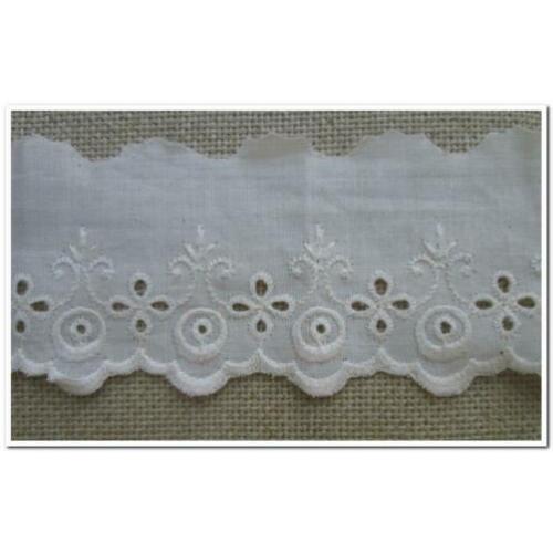 Vintage broderie kant siermotief (oud) nr 378 licht creme