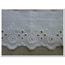Vintage broderie kant siermotief (oud) nr 378 licht creme