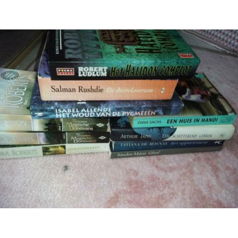 Pakket boeken roman thriller