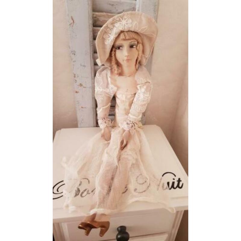 Soffa doll