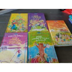 5x boeken hoe overleef ik.. nr 9 tm 13. Francine oomen izgs