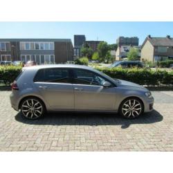 Volkswagen Golf 2.0 TSI GTI 330 PK GECHIPT 5D DSG unieke aut