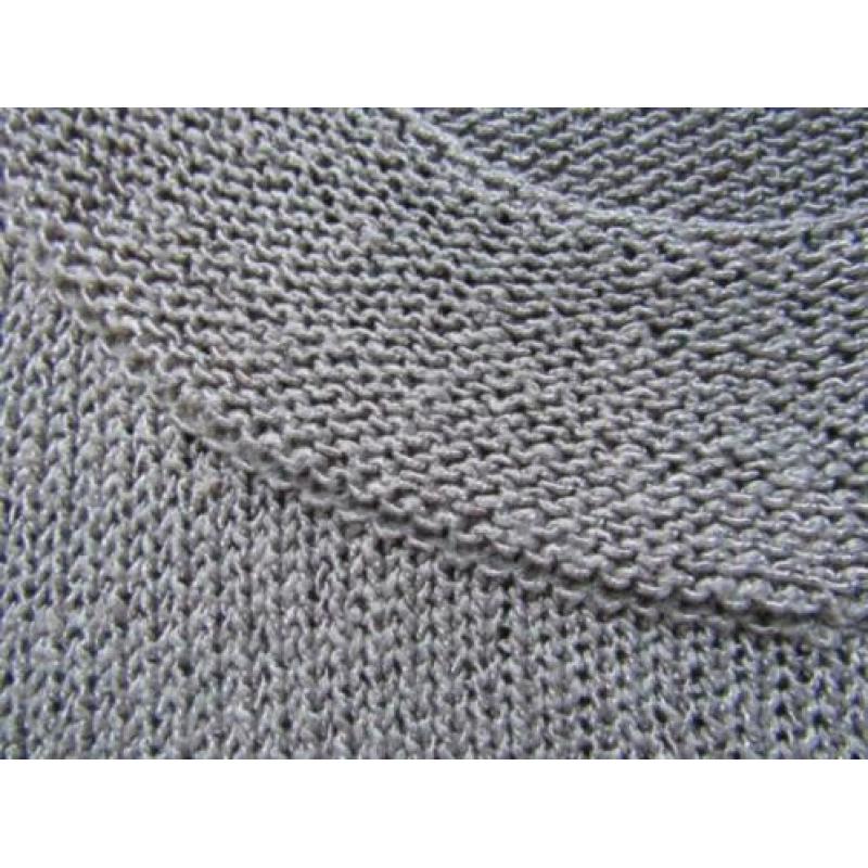 F276 Enjoy mt XL truitje mouwloos taupe gebreid
