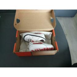 Babyschoenen Nike maat 18.5