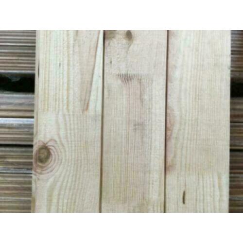 Wandbeschot Dakbeschot 18x135 grenen planken / hout 2m50