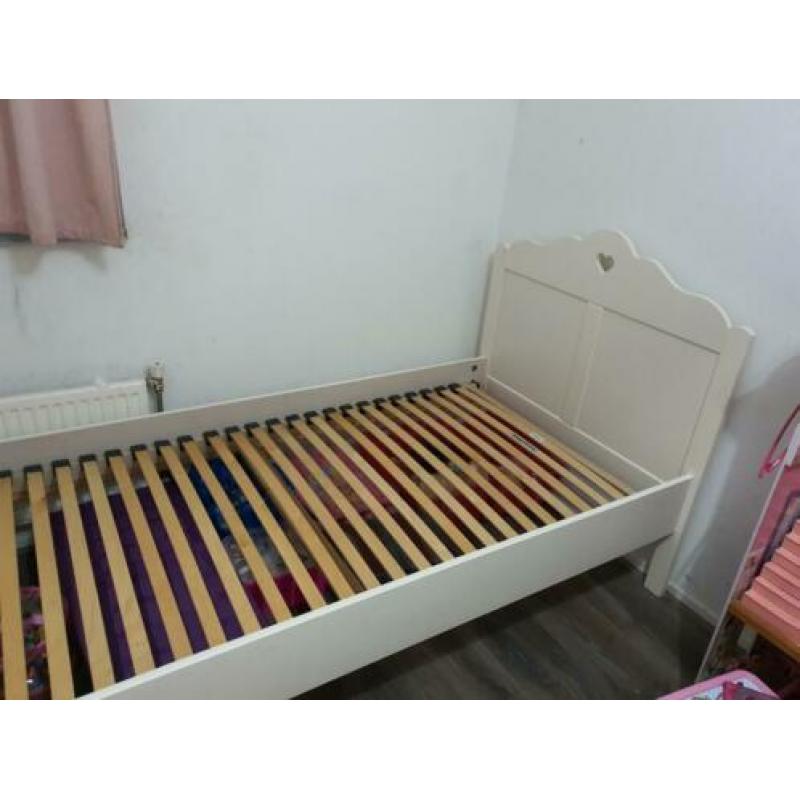 Mooi kinder bed