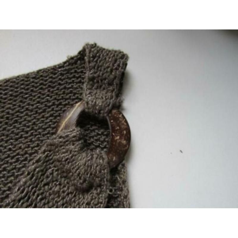 F276 Enjoy mt XL truitje mouwloos taupe gebreid