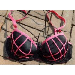 NIEUW SAPPH lingerie setje slip mt S voorgevormde BH mt 70A