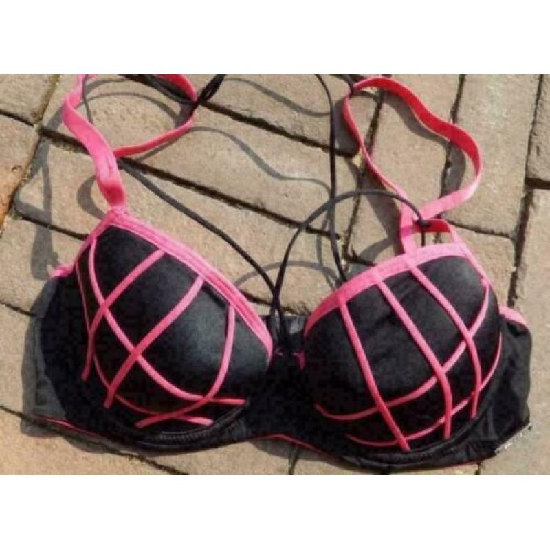 NIEUW SAPPH lingerie setje slip mt S voorgevormde BH mt 70A