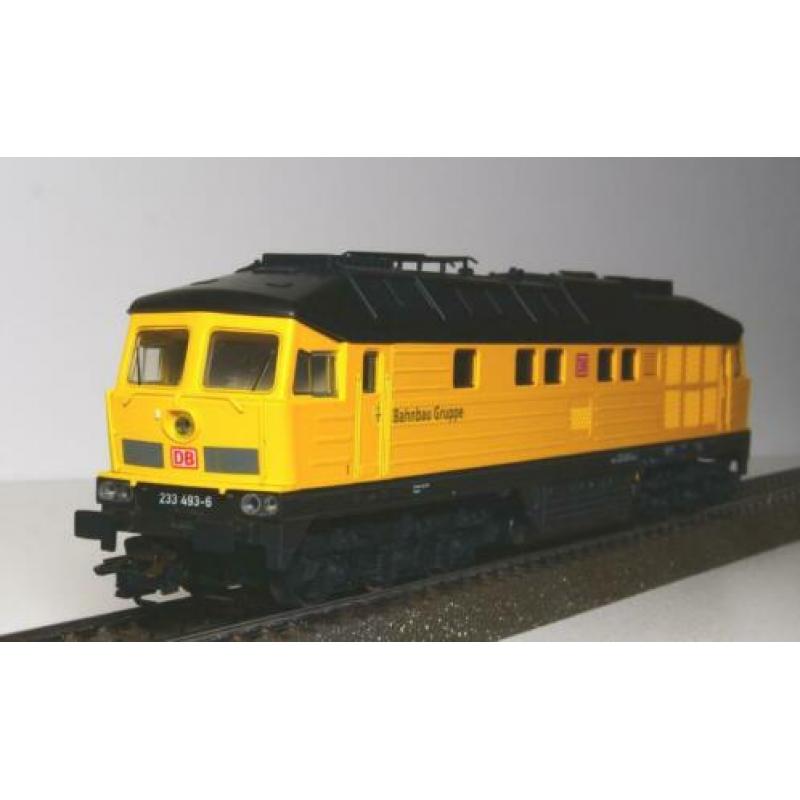 Märklin MHI 36431 Bahnbau BR233 met piëzo rook