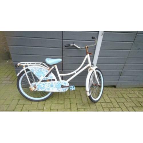 Meisjes fietsen 24 inch en 20 inch samen voor 20.00 euro
