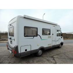 Hymer B534 Rondzit en geïntegreerde fietsendrager.