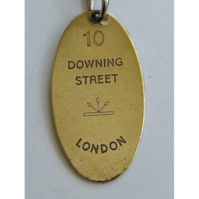 Vintage sleutelhanger: 10 Downing Street London.