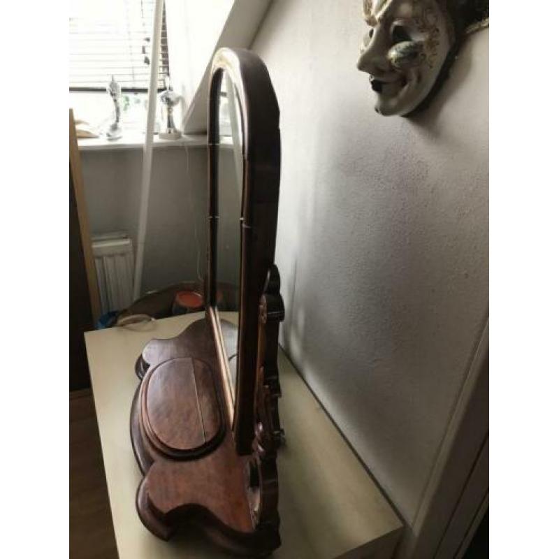 Brocante kaptafel met klep