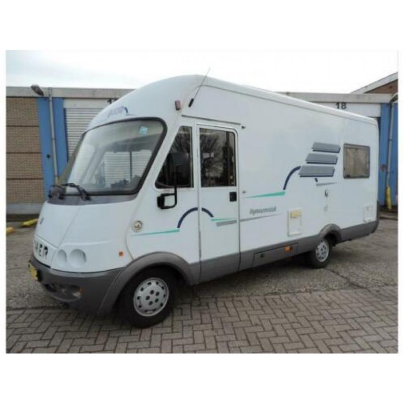 Hymer B534 Rondzit en geïntegreerde fietsendrager.