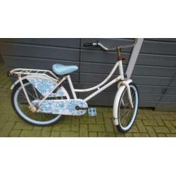 Meisjes fietsen 24 inch en 20 inch samen voor 20.00 euro