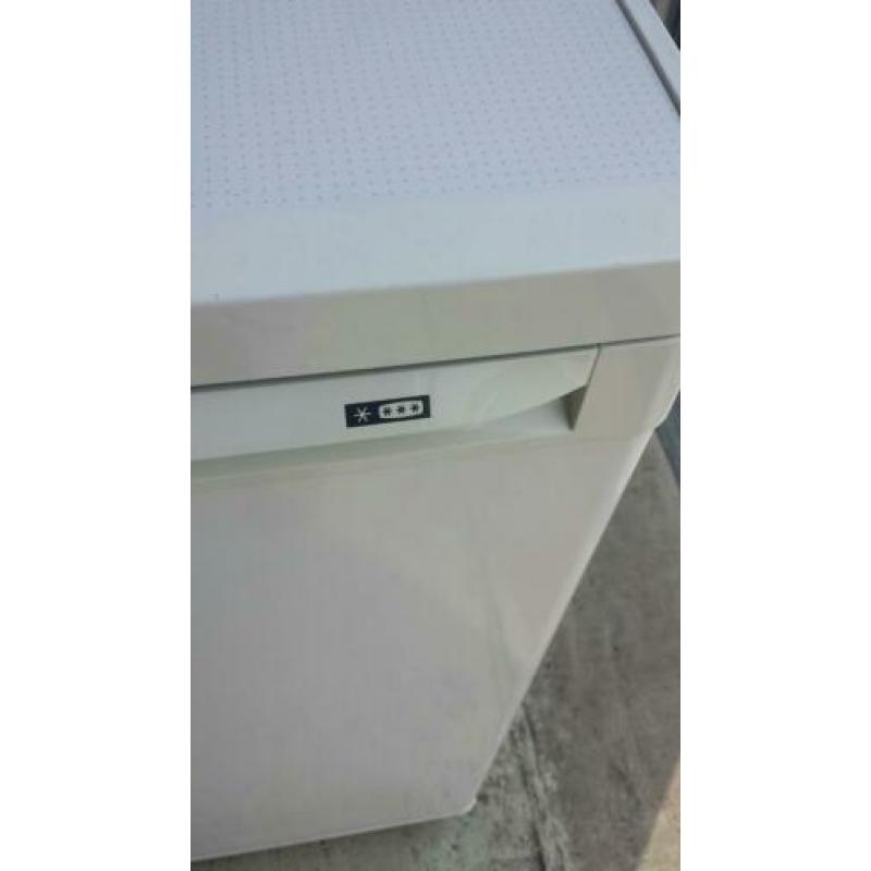 Tafelmodel vriezer van het top merk Siemens 3 laden met gara