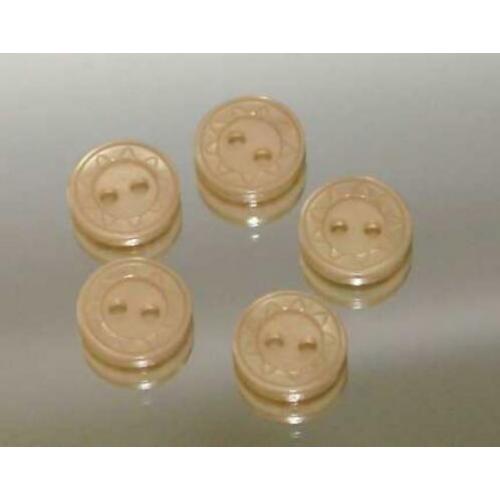 Prachtige Vintage kunststof knopen nr C411 beige glans effec