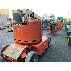 JLG E 400 AJPN (bj 2005)