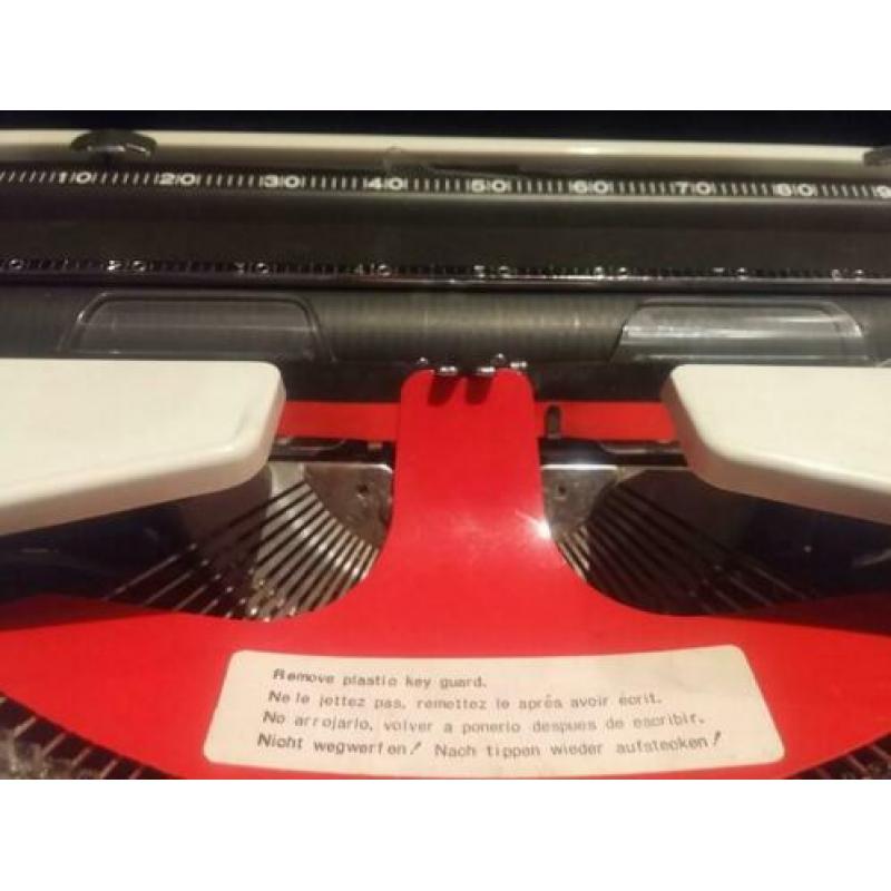 Hermes Baby typemachine. In echt nette staat!