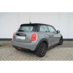 MINI 3-deurs 1.5 Cooper Serious Business (bj 2017)