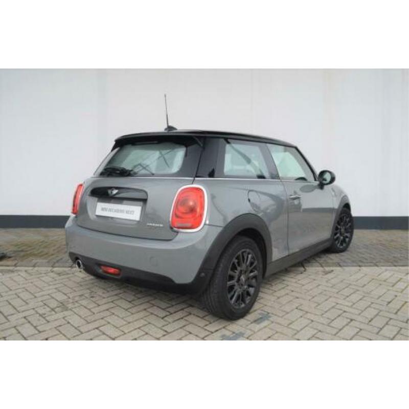 MINI 3-deurs 1.5 Cooper Serious Business (bj 2017)