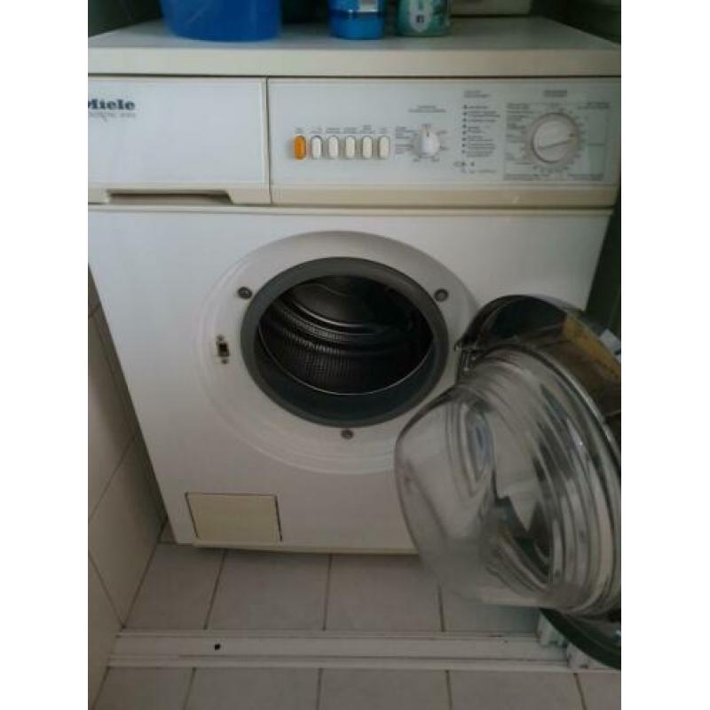 wasmachine Miele Novotronic en W904 wasdroger Bosch