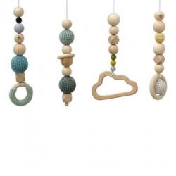 Babygym standaard hout + gehaakt speelgoed groen creme blauw