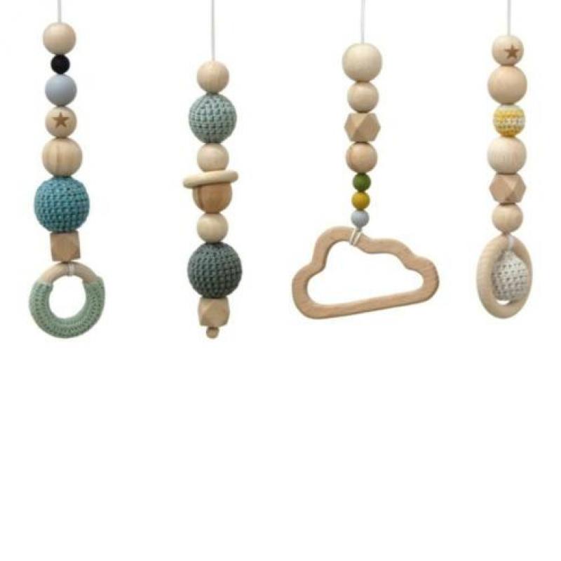 Babygym standaard hout + gehaakt speelgoed groen creme blauw