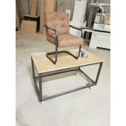 Stoelen stof metalen frame. Nieuw.!!