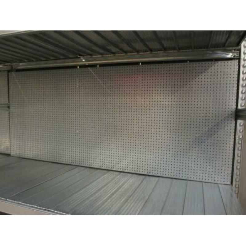Gaatjeswand / metalen perfobord 150x63 cm
