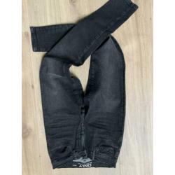 Diverse jeans broeken maat 28-29 als nieuw merkkleding