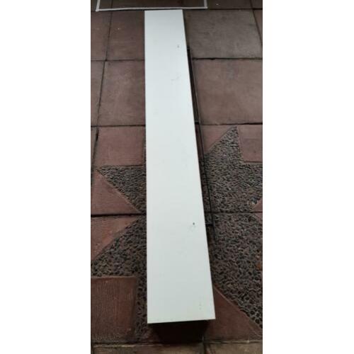 Zwevende plank van Ikea