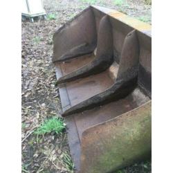tractor of shovel bak zware uitvoering breed 220 cm diep 100