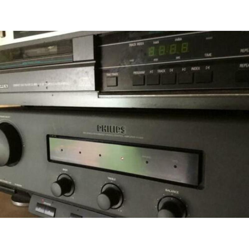 Stereo componenten oa philips 900 serie en speakers