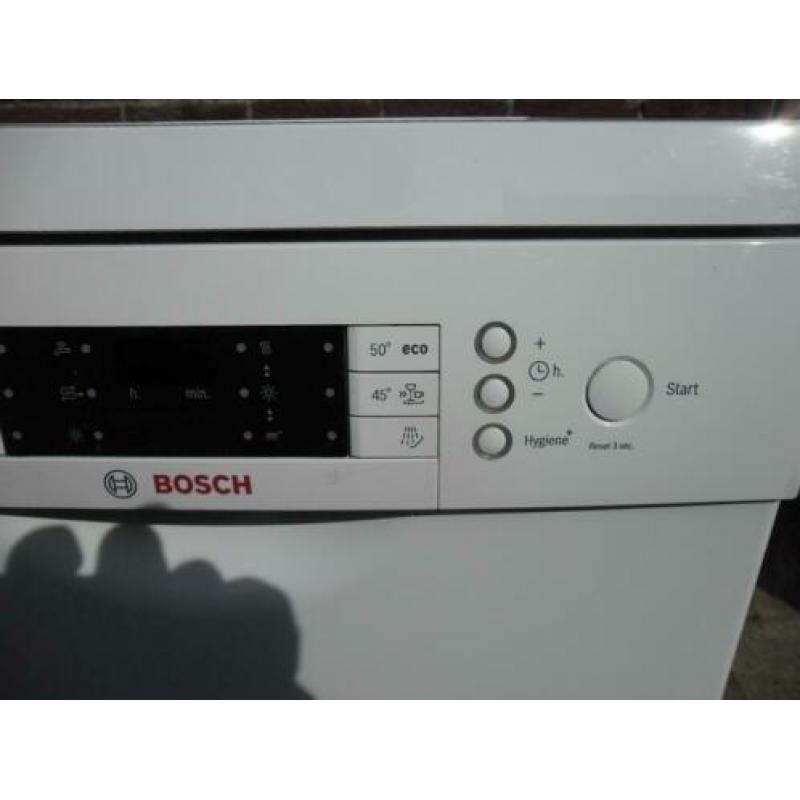 Bosch Supersilence 45 CM Vrijstaand Nieuw model 3 jaar ZGAN