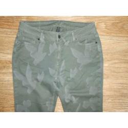 10 DAYS nieuwe leger groene jeans maat 2(40/42)