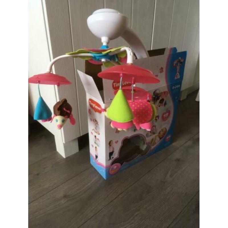 Tiny love boxmobiel Tiny princess roze