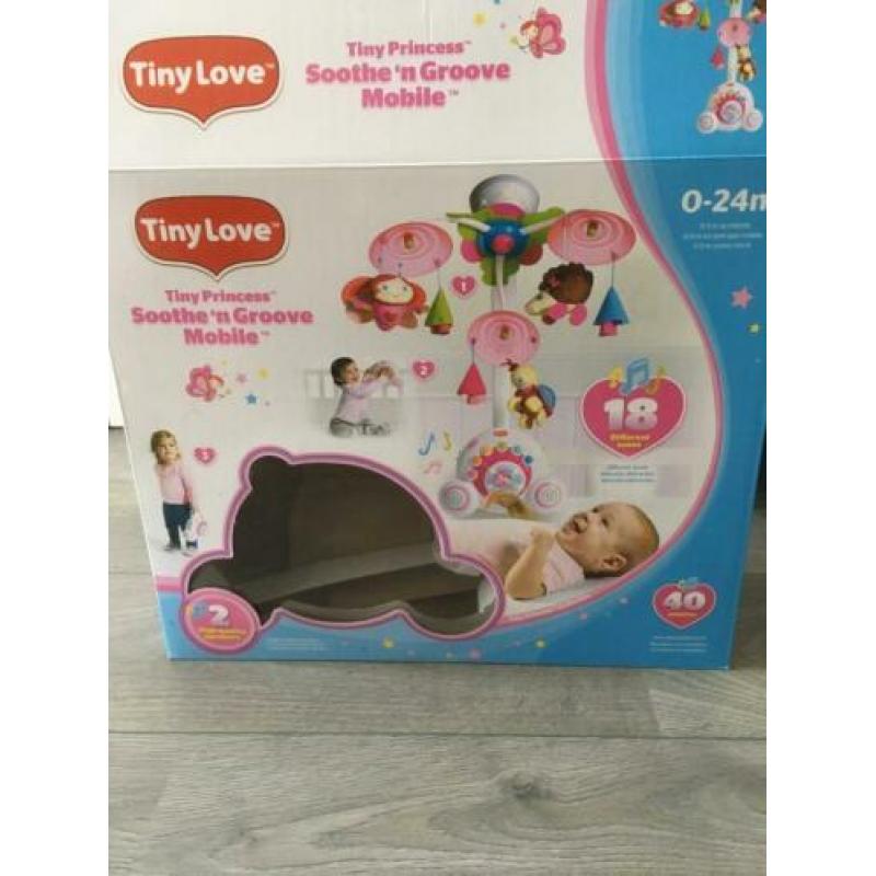 Tiny love boxmobiel Tiny princess roze