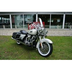 Harley-Davidson Road King FLHRC Road King Classic
