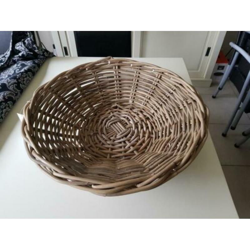 Hele grote rieten mand NIEUW! 6 euro per stuk, 3x voor € 15