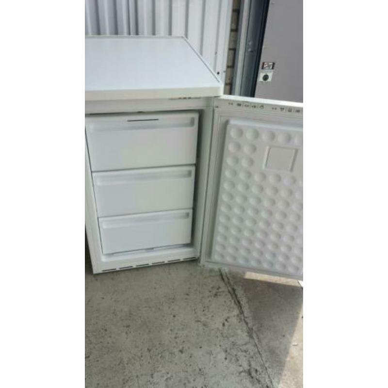 Tafelmodel vriezer van het top merk Siemens 3 laden met gara